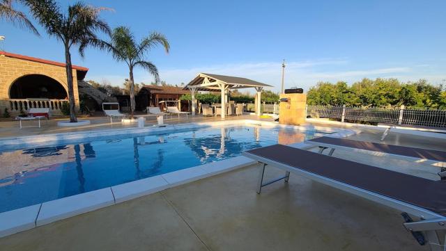 Villa Anna Salento - due camere con piscina, cucina e BBQ a pochi minuti dal mare