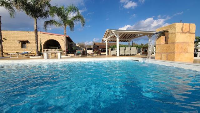 Villa Anna Salento - due camere con piscina, cucina e BBQ a pochi minuti dal mare