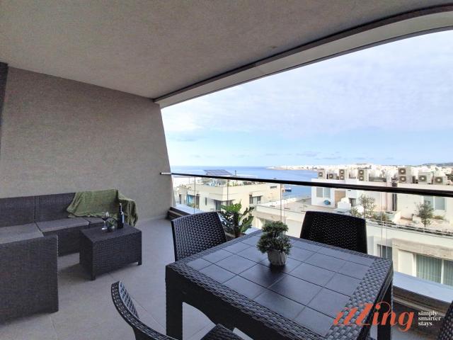 St Paul's 3BR Apartment - Spectacular Sea Views