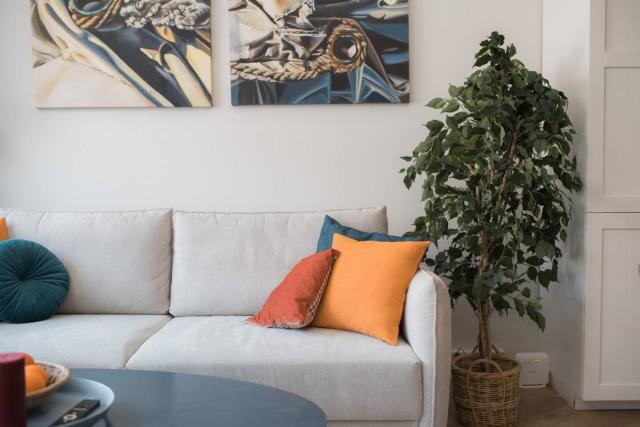 Luxury Top Floor, Balcony and Easy 24h Check-in