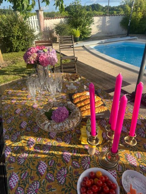 Gite 10pers, Piscine couverte, CRITEUIL,Charente