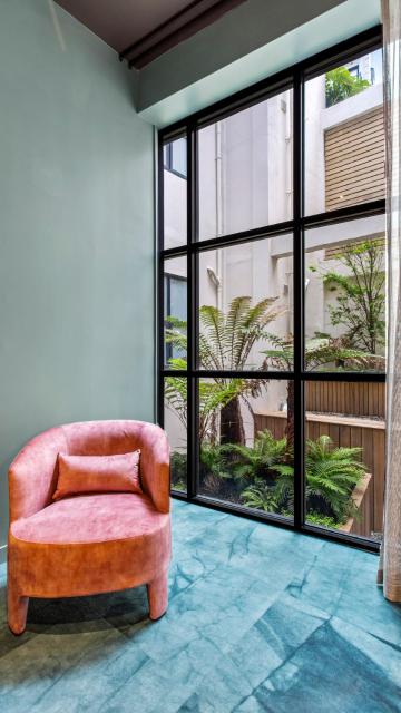 Luxe Executive Staycation 2 Bed 2 Bath Suite