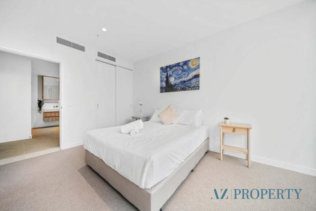 Metro Nest Light-Filled 1BR in CBD