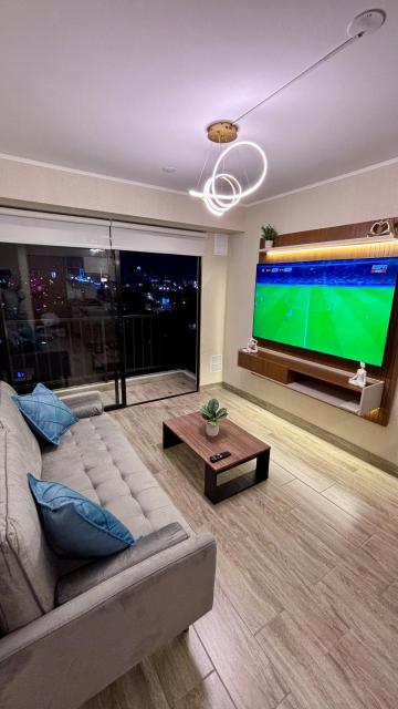 1 dormitorio moderno con balcon a 5 min de parque Kennedy-Miraflores