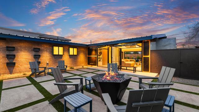 Modern Home Near Old Town with Pool 4bd & Cornhole