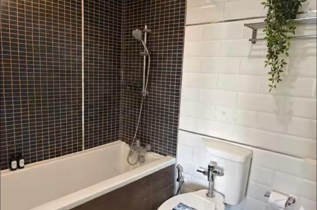 City Center Nana 4-Guest Suite 100m Nana BTS