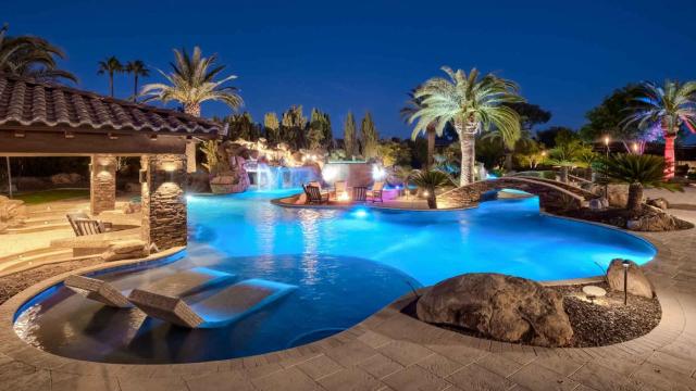 Luxury Oasis - Lazy River, Golf, Batting Cage, Gym