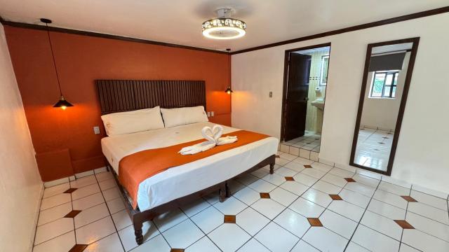 HOTEL ZAPOTLAN