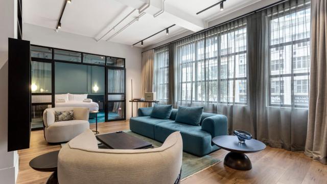 Luxe Executive Suite 2 Bed 2 Bath