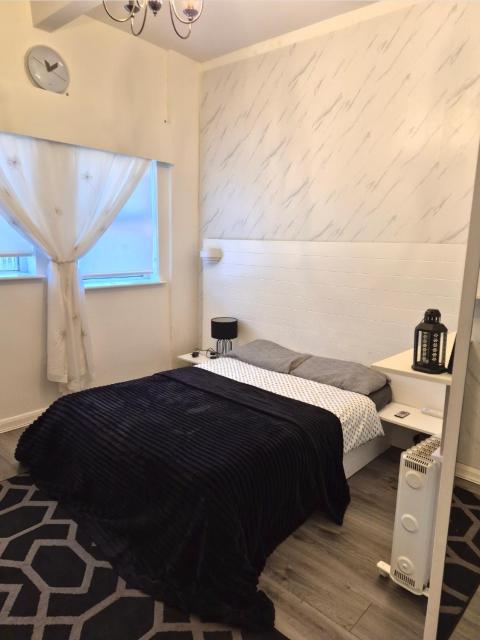 Stylish Studio Close to City Centre and 5mins walk to Heaton Park!