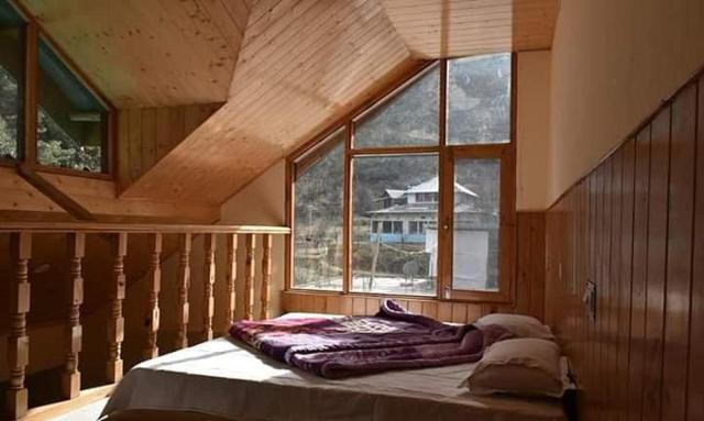 Cabin 8 Jibhi