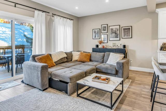 Cozy & Modern Home | EV Charger