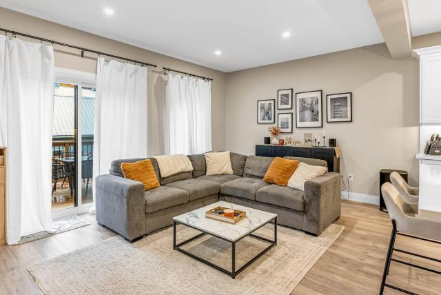Cozy & Modern Home | EV Charger