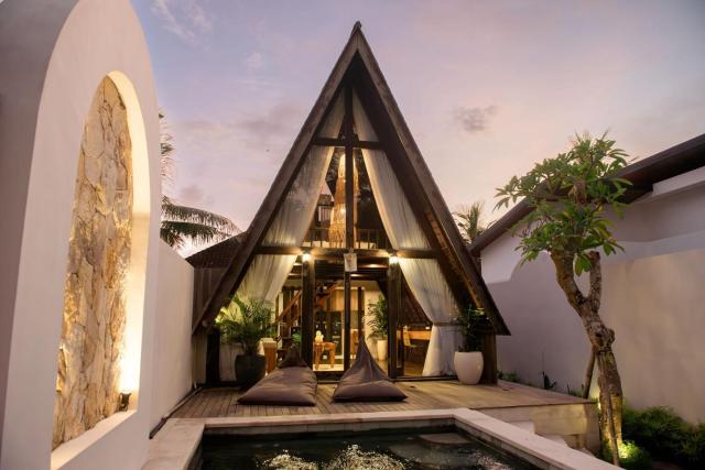 Tropical modern 1 bedroom close to canggu