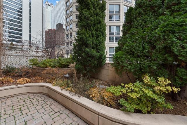 The Bernardin Gold Coast Luxury Apartments Near Magnificent Mile