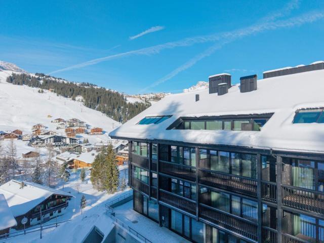 Hotel Kristberg in Lech with SPA, outdoor pool and view