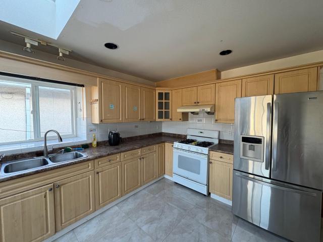 Vancouver Guest House - Airport & Downtown 15 Min - Free Parking & Fast Wi-Fi