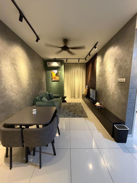 KLIA Transit Homestay By Horizon Suites 5min ERL WiFi Pool