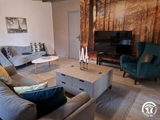 Gîte avec piscine et animaux