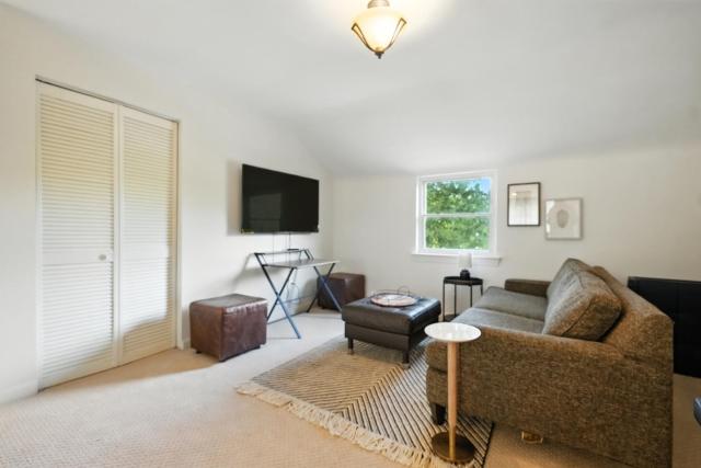 Group Stay Near DC 2BR w Yard on Arlington Blvd