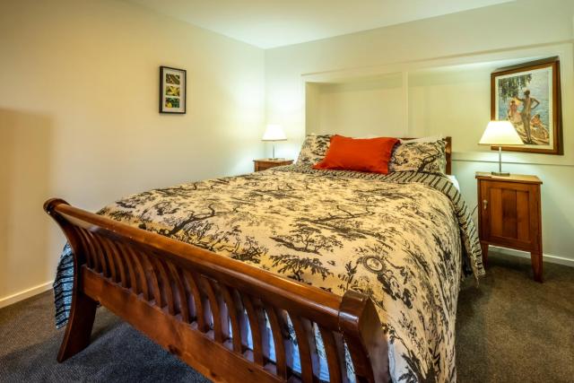 8 Oregon Heights - Apartment 02A