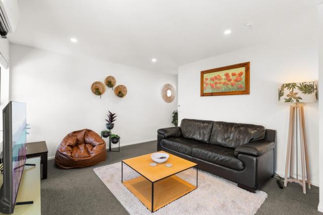 Brand New Townhouse in Richmond - Walk to Avon River, Free CarPark