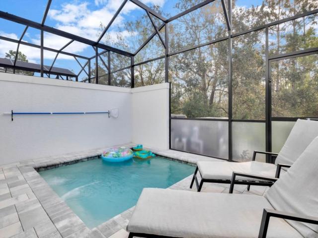TR17226BD - 4 bedr w/pool - 10 guests Near Disney