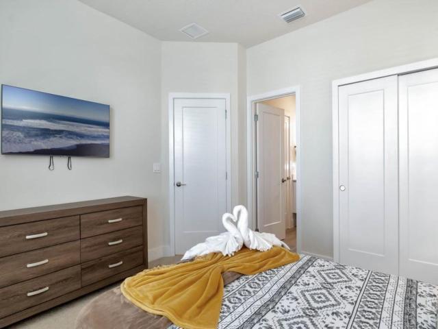 TR17226BD - 4 bedr w/pool - 10 guests Near Disney