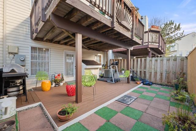 Fireplace • BBQ Grill • Patio • Treadmill