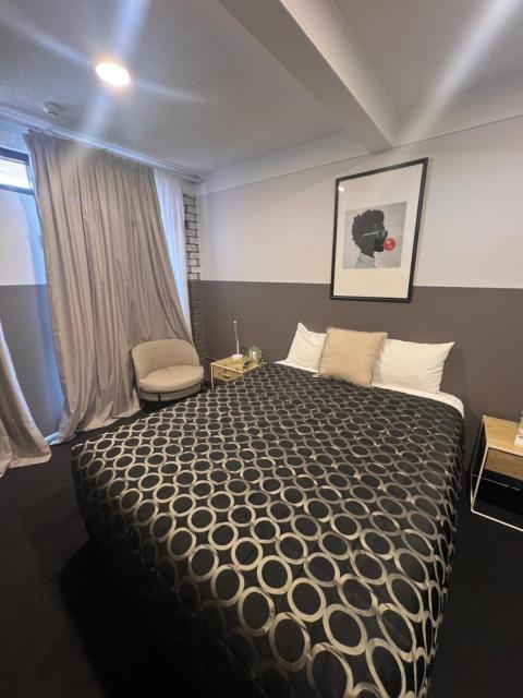 Cessnock Vintage motor inn
