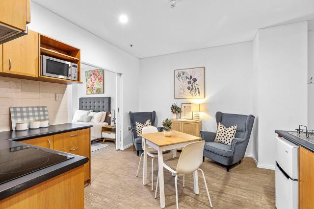 A city oasis 101 - full apartment with balcony