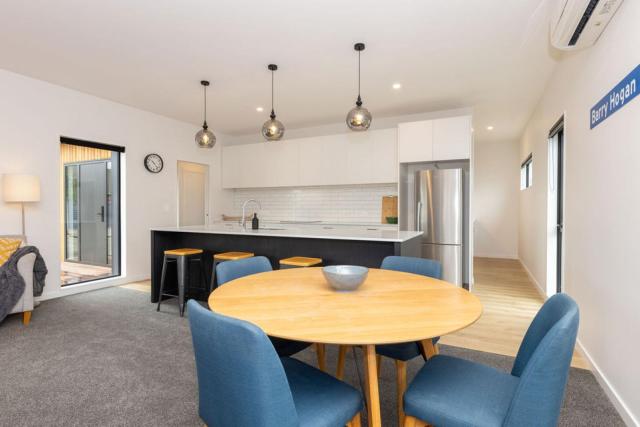 Methven Ski Chalet - Modern Comfort, Mountain Charm