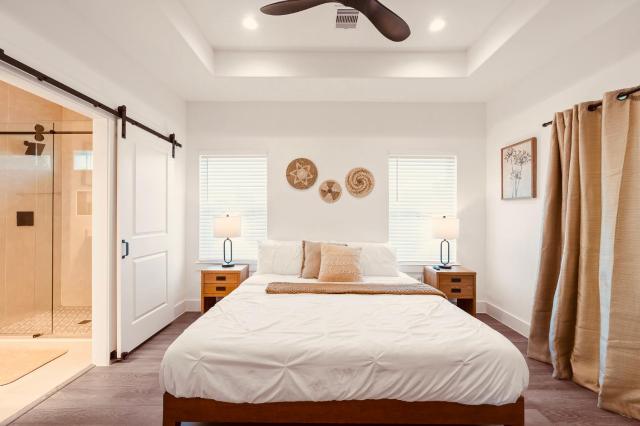 New built home - 5 mins to Houston Downtown