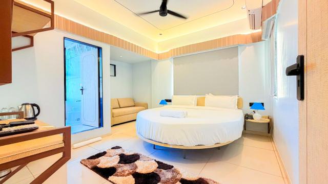 Hotel Nova Wave