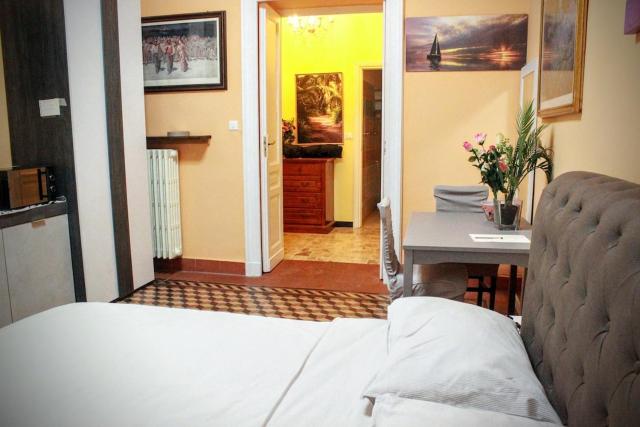 Fieramosca 2 Camere da letto 2 bagni cucina e salottino