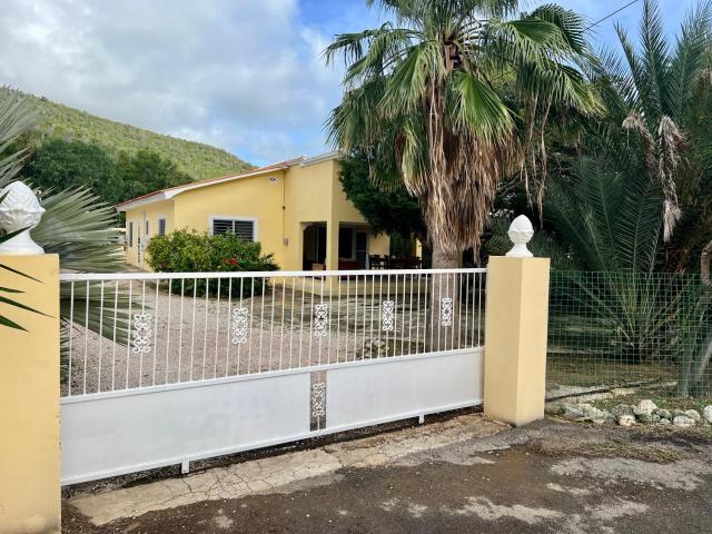 Nos Yemaya, 2BR, Pool, walking distance from Playa Lagun