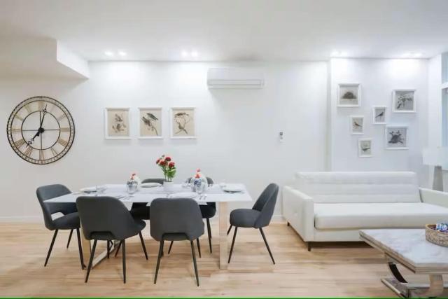 Luxury 2BR Duplex 5min to Central Park