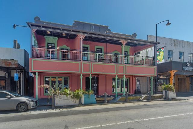 Bridge St Apartment 2 - Nelson City Centre Convenience!