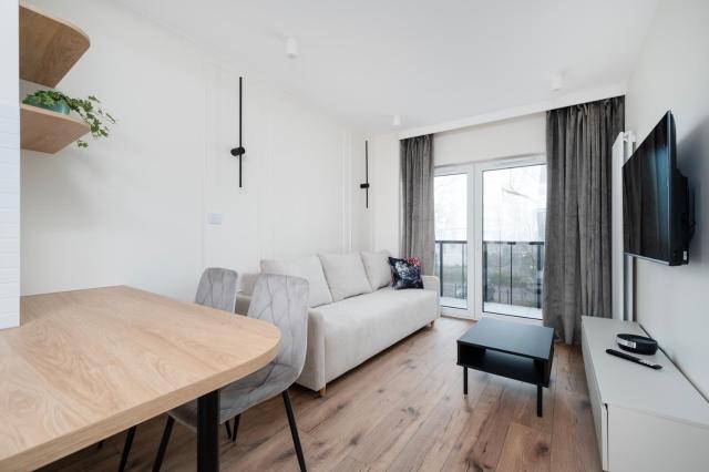 Srebrzyńska Superior Apartment by BookingHost