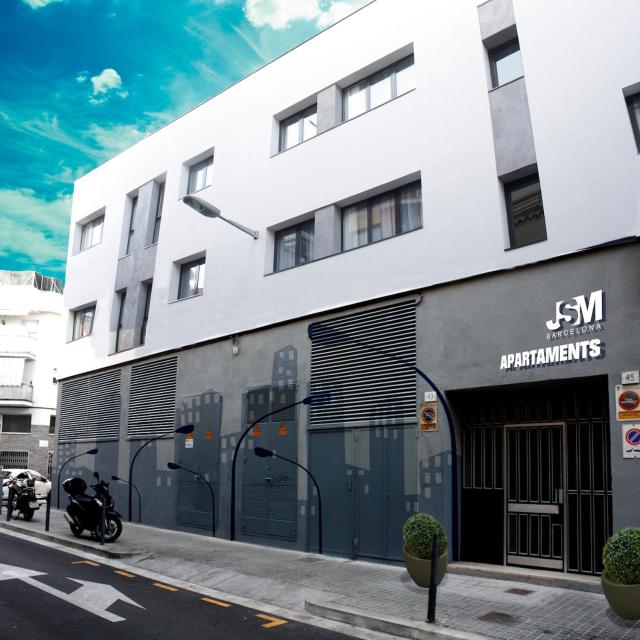 3-Apartament full equiped, next to Mobile Congres