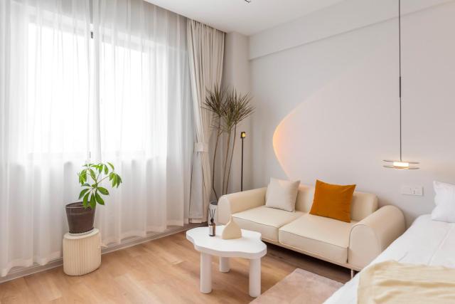 Moxi Cozy Ins-style Apartment Near Metro Lines 4 & 11 & Hongqiao