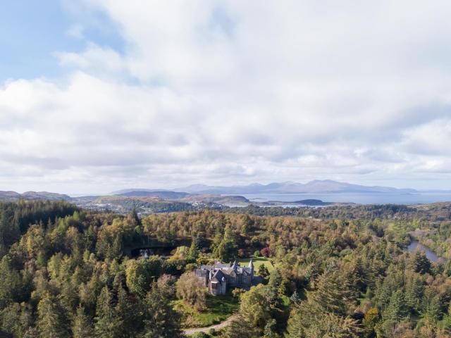 Glencruitten House