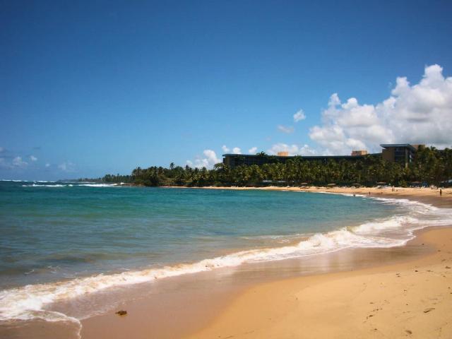Villa Kismet - Beachfront community with 3 pools