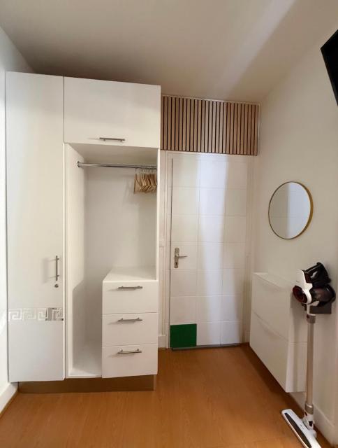 Studio moderne et chaleureux au coeur de Geneve - parfait pour courts sejours