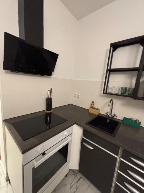 Cologne 20 min Tram 1 min, Top City Apartment