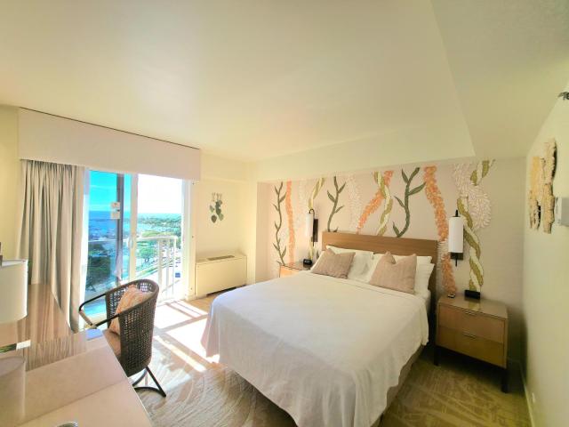 Ocean View Room at Ala Moana Hotel- Fees include