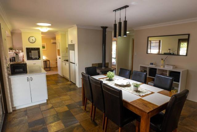 Camillo Modern Family Retreat - with Private Pool