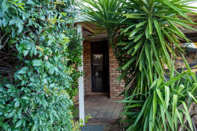 Camillo Modern Family Retreat - with Private Pool