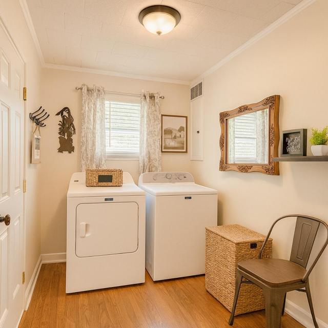 3 Bedroom - Sleeps 10 - The Lagniappe Escape