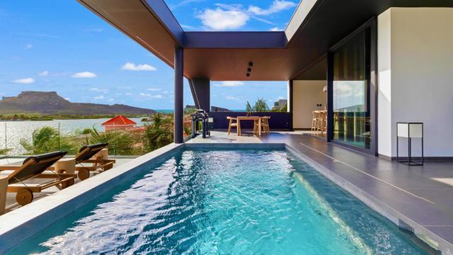 The Wave Villa - by LXRYHOME